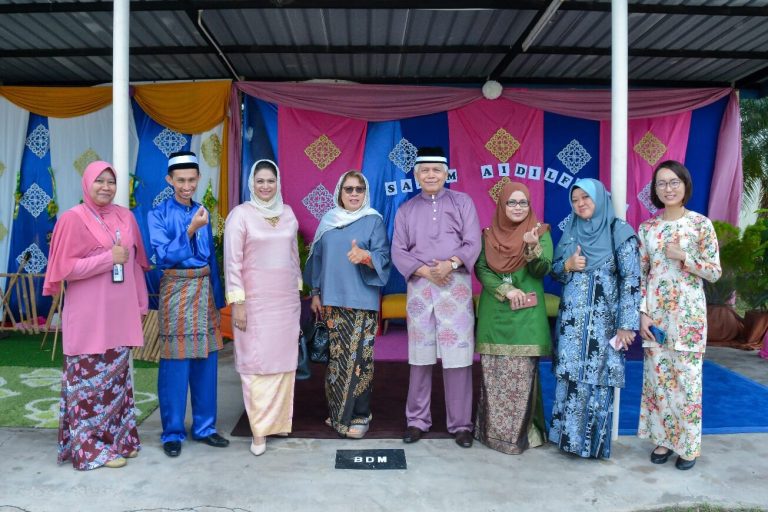 Aidilfitri potluck reflects togetherness and brotherhood