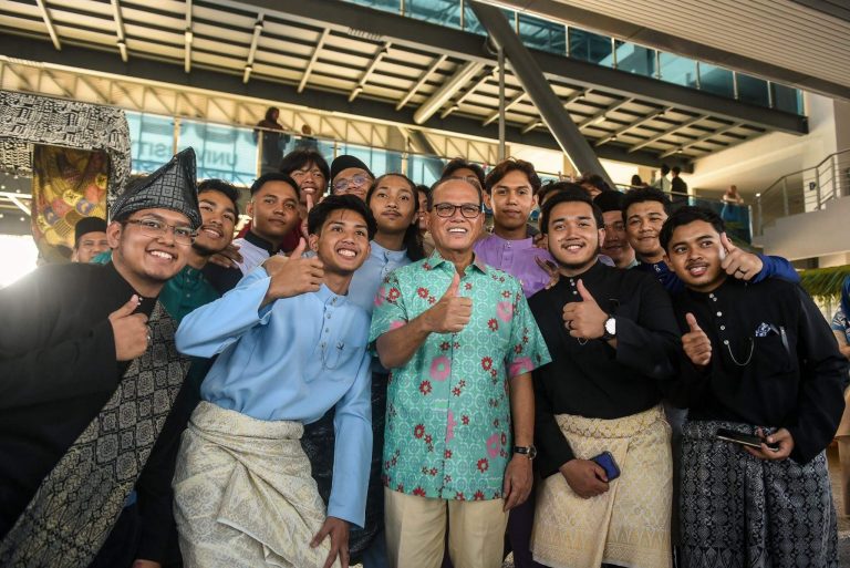 Embracing Togetherness at the  KESB/UCYP/KYP Mega Raya Celebration 2023: Vintage Raya