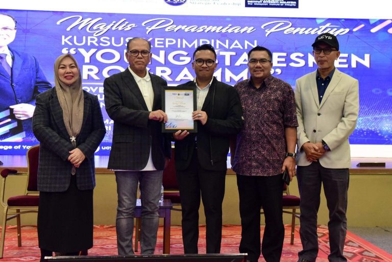 Majlis Penutup Kursus Kepimpinan Young Statesmen Program 2023: Melatih Pemimpin Muda yang Kreatif, Berkualiti dan Berintegriti
